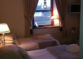 Moor End Bed and Breakfast 5