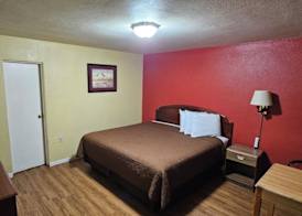 Deluxe inn 5