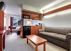 Microtel Inn & Suites by Wyndham Bridgeport 4