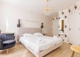 The Black Swan Hotel 3