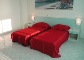 Cliffs Hotel 5