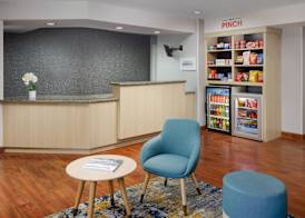 TownePlace Suites Manchester-Boston Regional Airport 5