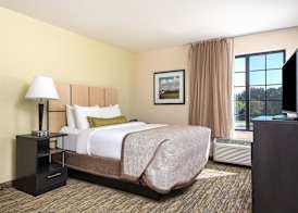 Candlewood Suites BLOOMINGTON by IHG 4