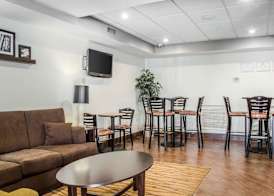 Sleep Inn & Suites Bensalem 3