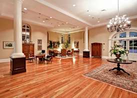 Embassy Suites by Hilton Charleston Historic District 3