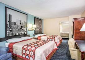 Super 8 by Wyndham Camp Springs/Andrews AFB DC Area 5