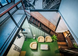Zeds Hostel Bangkok 5