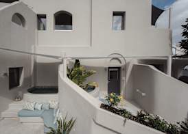 Hotiday Santorini Mesaria 5