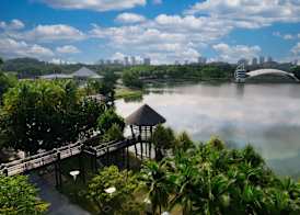 DoubleTree by Hilton Putrajaya Lakeside 5