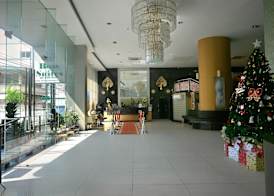 Boss Suites Nana Hotel 5