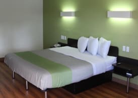 Days Inn by Wyndham Cincinnati I-71 2