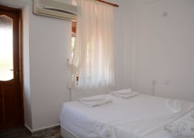 Hellen Hotel Side 2