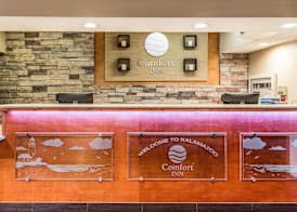 Comfort Inn Wings Stadium 3