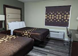 Knights Inn Bracebridge 4