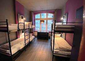 Singer109 Hostel, Hotel & Apartment 4