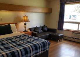 Pines Motel 3