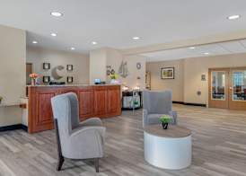 Comfort Suites Lake Geneva East 3