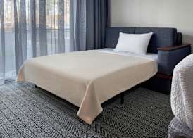 Courtyard by Marriott Silver Spring North/White Oak 5