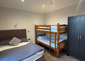 Skylark Guest House 5