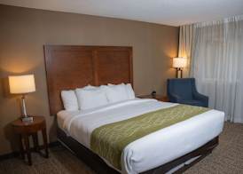 Comfort Inn & Suites Erie - Splash Lagoon Indoor Waterpark 2