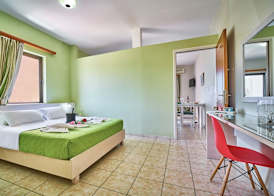 Nanakis Beach Apartments 4