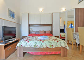 Apartment 1374 2
