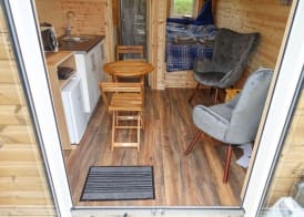 Anneth Glamping Pod 2