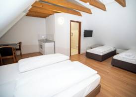 Hotel am Schillerplatz 3