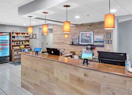 Country Inn & Suites by Radisson Rehoboth Beach - Dewey 5