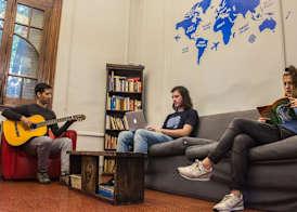 Play Hostel Arcos 5