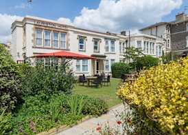 Lauriston Hotel 4