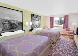Super 8 by Wyndham Independence IA 4