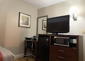 Rodeway Inn 5