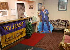 Howard Johnson by Wyndham Williamstown 2