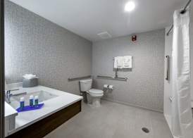 Holiday Inn Express & Suites STAUNTON by IHG 5