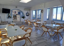 Stratos Apartments & Studios 3