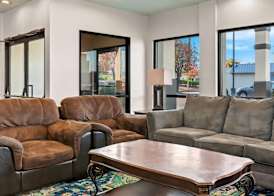 Days Inn by Wyndham Saint Pauls 3