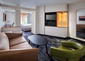 Fairfield Inn & Suites Woodbridge 5