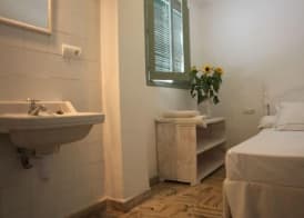 Juanita Hostal 3