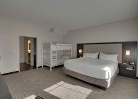Holiday Inn Express & Suites CHARLESTON NE MT PLEASANT US17 by IHG 4