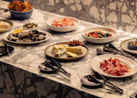 Next Hotel Melbourne, Curio Collection by Hilton 5