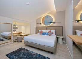 A Suite Side 3