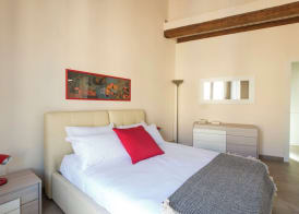 Santa Cecilia Apartment by Wonderful Italy 3