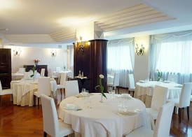 Hostellerie Du Cheval Blanc 3