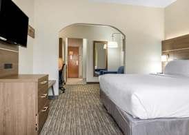 Holiday Inn Express & Suites HARRISON by IHG 4