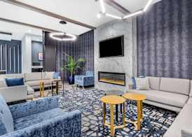 LaQuinta Suites by Wyndham South Bend Notre Dame Area 3