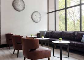 Delta Hotels by Marriott Burlington 3