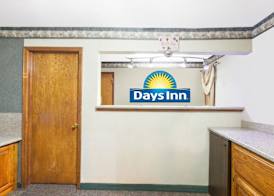 Days Inn by Wyndham Erick 2