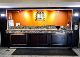 MainStay Suites Coralville - Iowa City 4