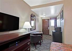 Days Inn by Wyndham Ridgefield NJ 5